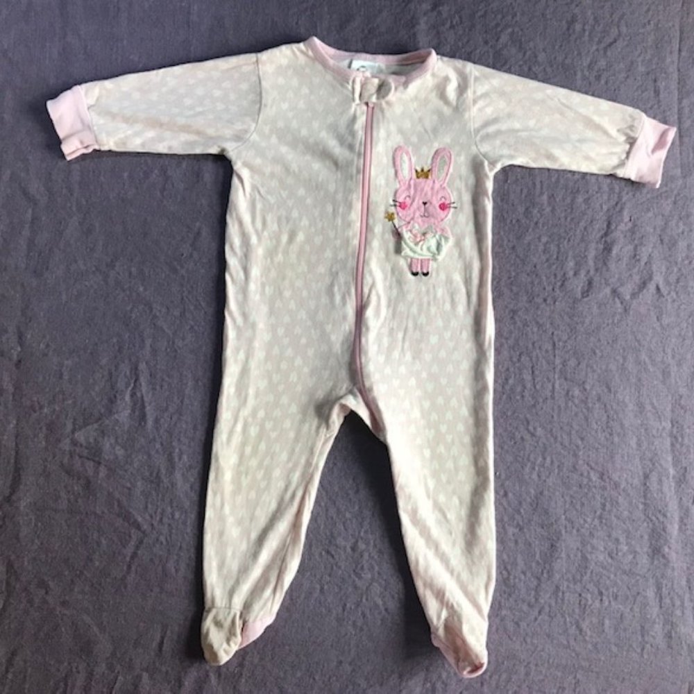 6-9 MONTH BABY PAJAMA ONESIE